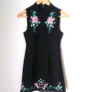 Romeo & Juliet couture black lace dress Size S